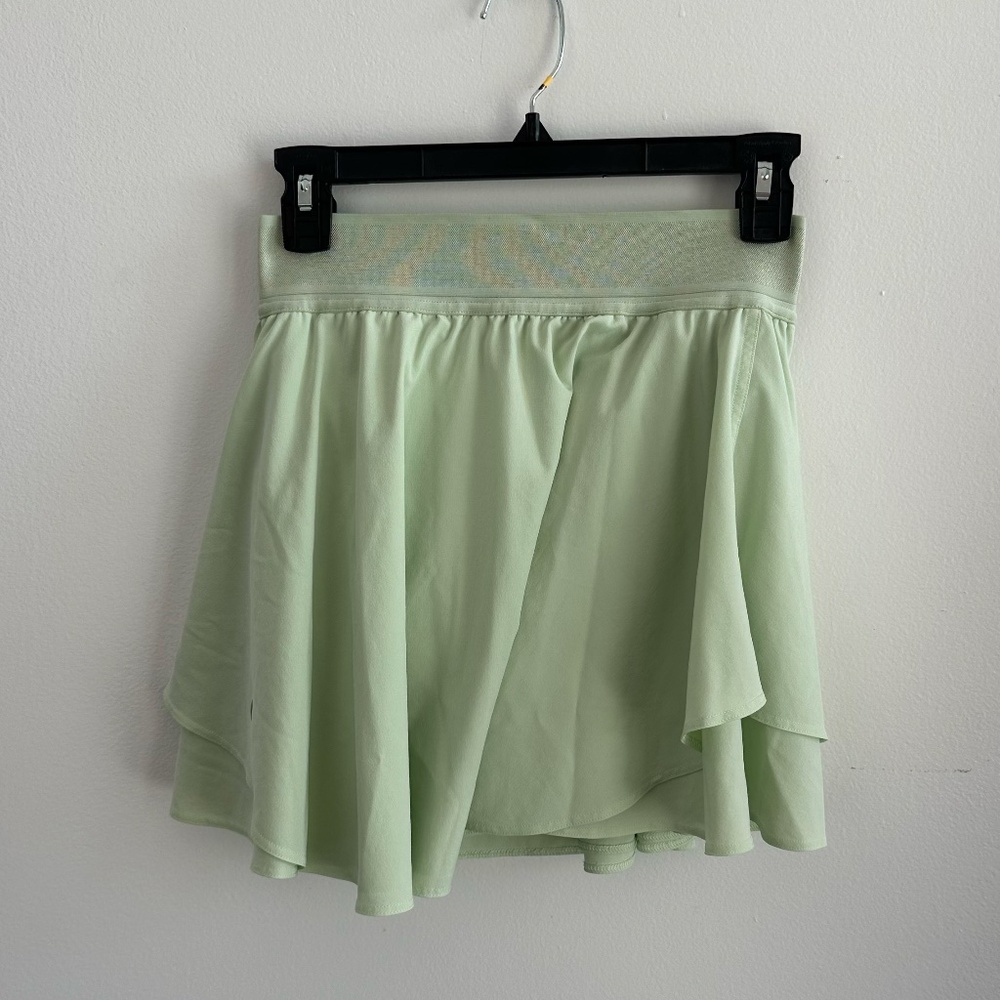 LULULEMON tennis skirt with shorts size small - Picture 3 of 3
